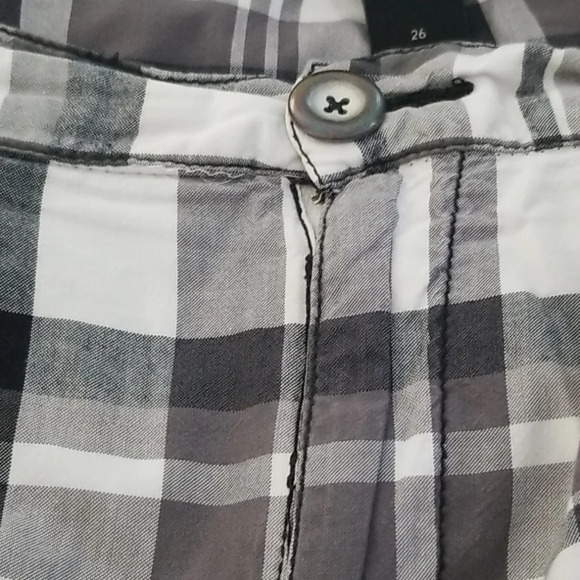 Lane Bryant Shorts - Picture 4 of 5